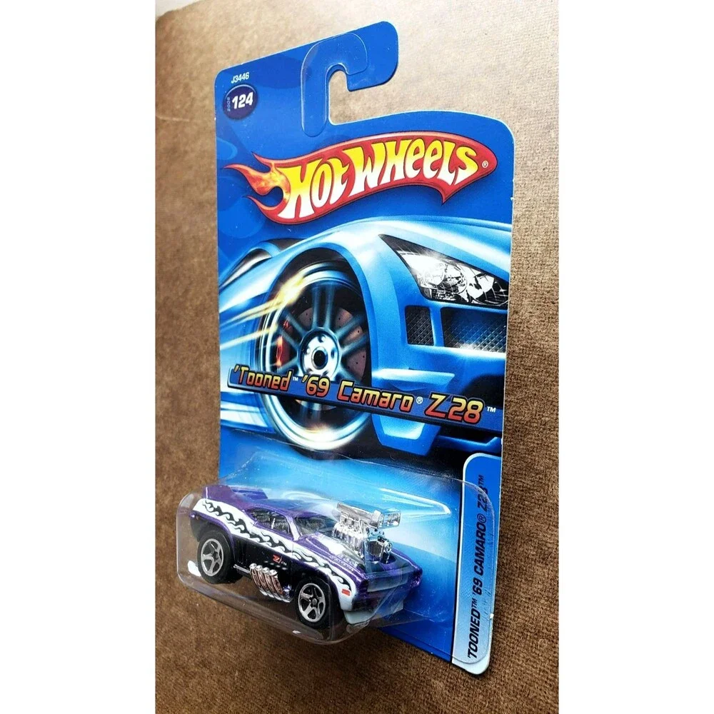 Hot Wheels TOONED '69 CAMARO Z28 Metalflake Purple 124 1:64 K-Mart Exclusive 5SP